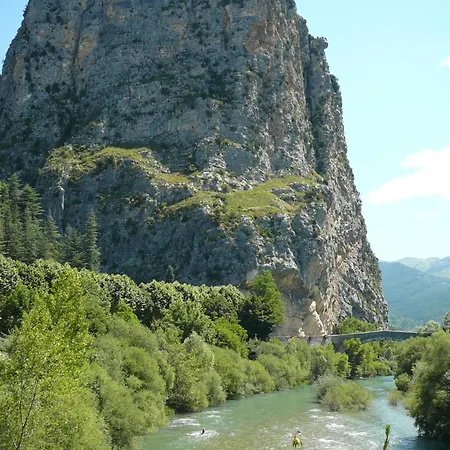 Camping Notre Dame Castellane Esterno foto